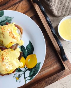 Read more about the article EASY BLENDER HOLLANDAISE SAUCE